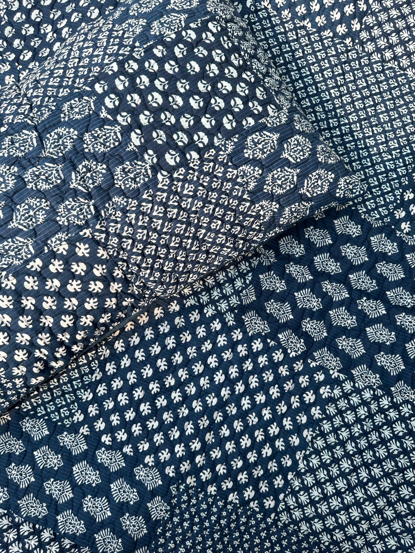 INDIGO QUILTED BEDCOVER