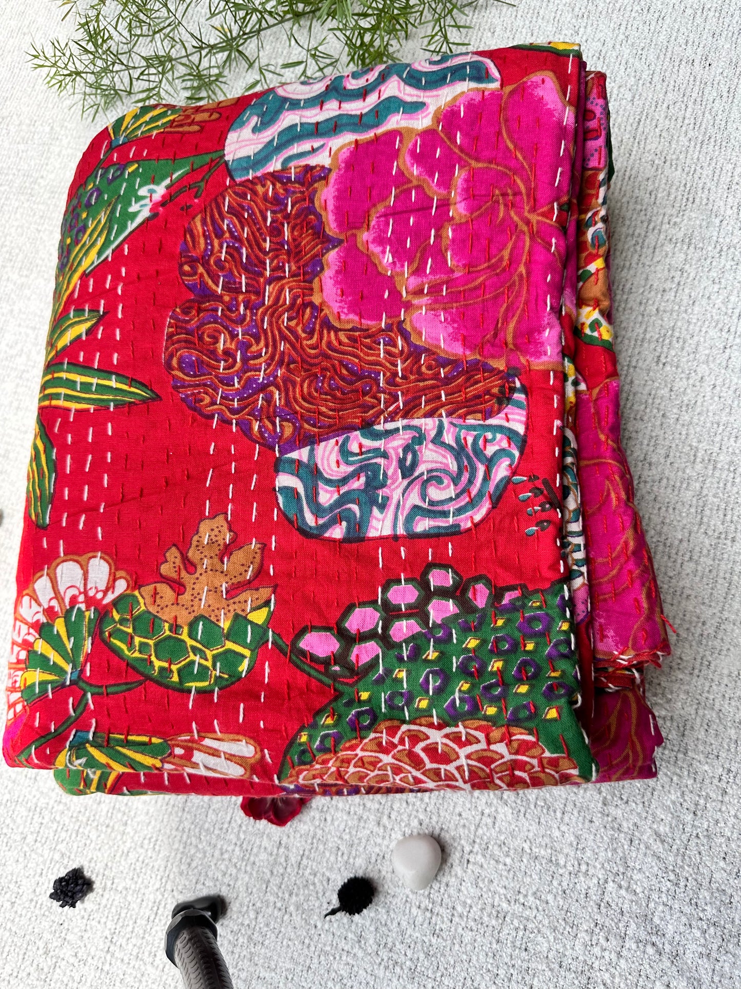 RED KANTHA BEDCOVER