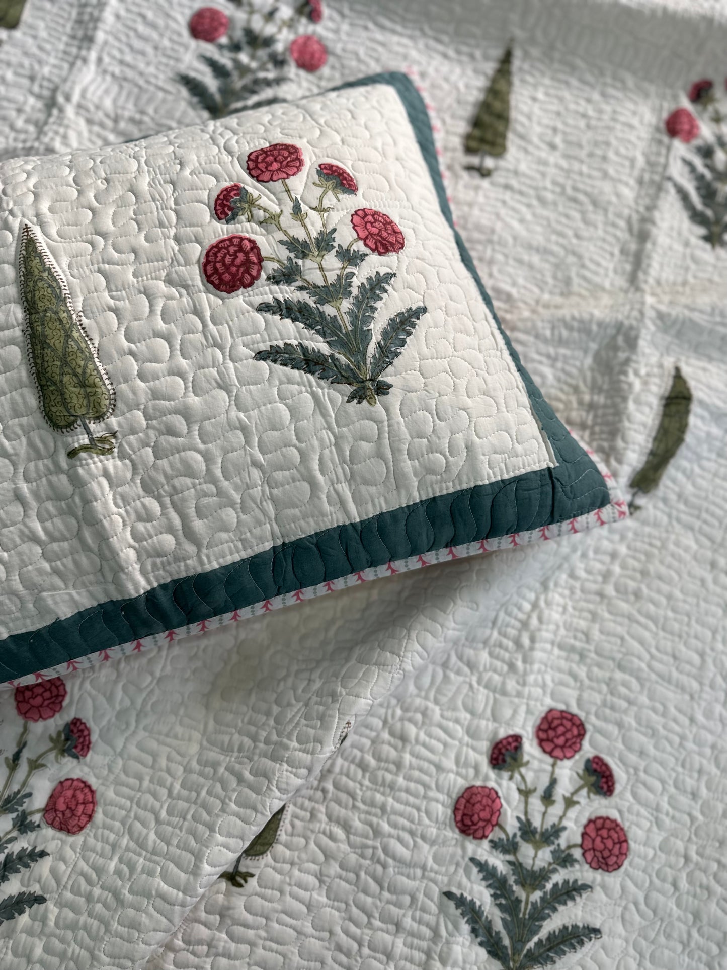 ZEENAT QUILTED BEDCOVER