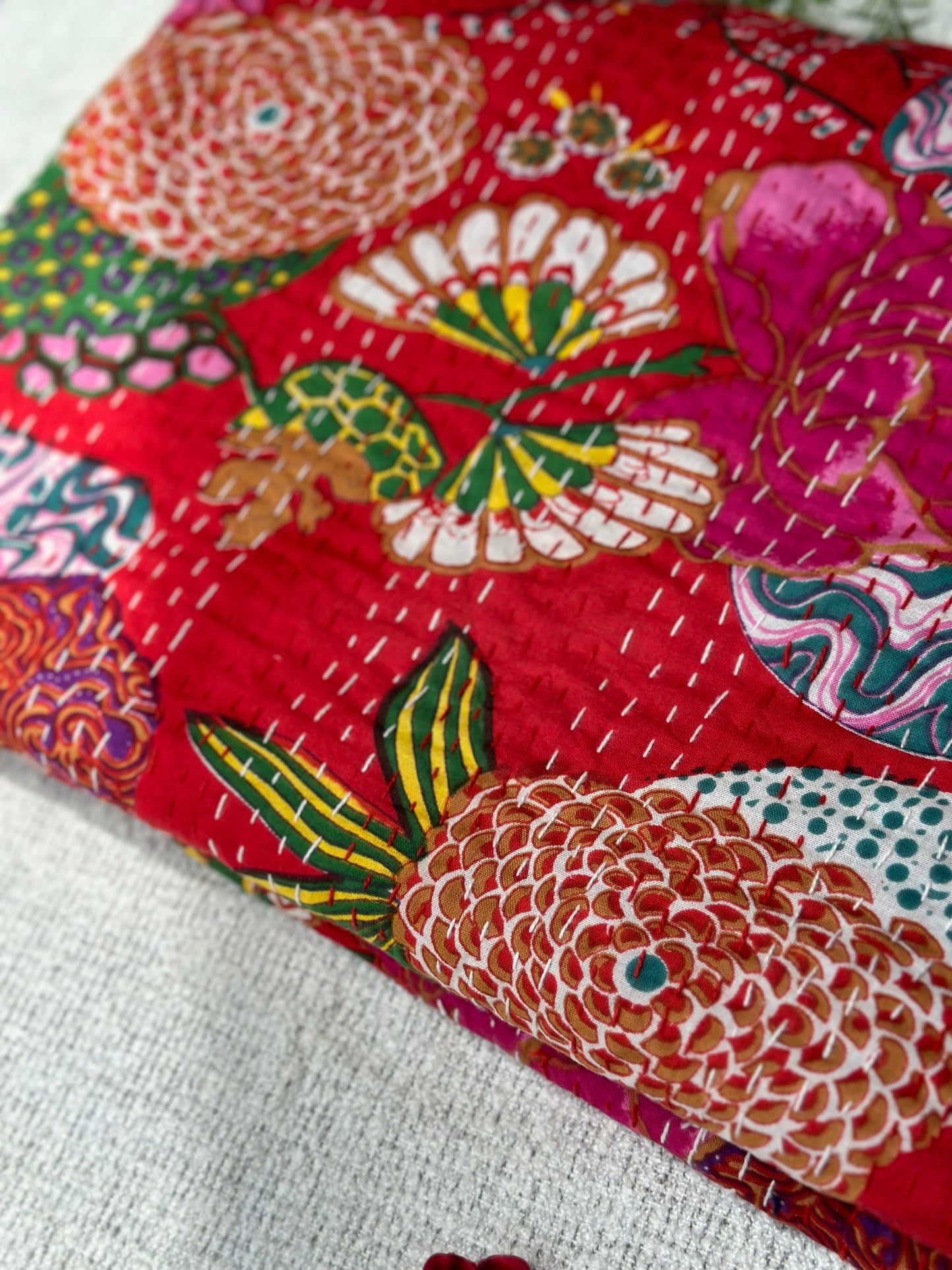 RED KANTHA BEDCOVER