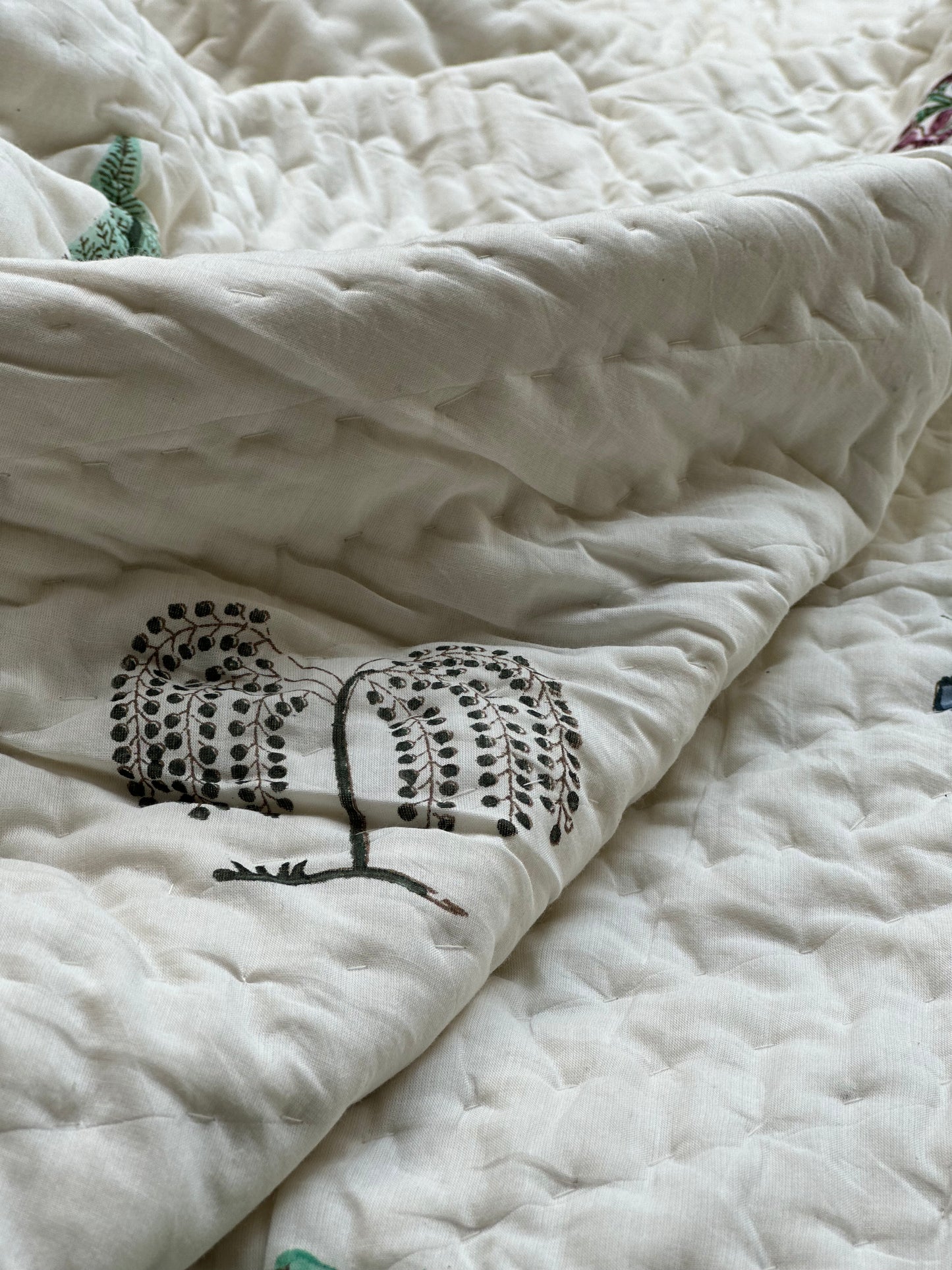 GULMOHER QUILT WHITE