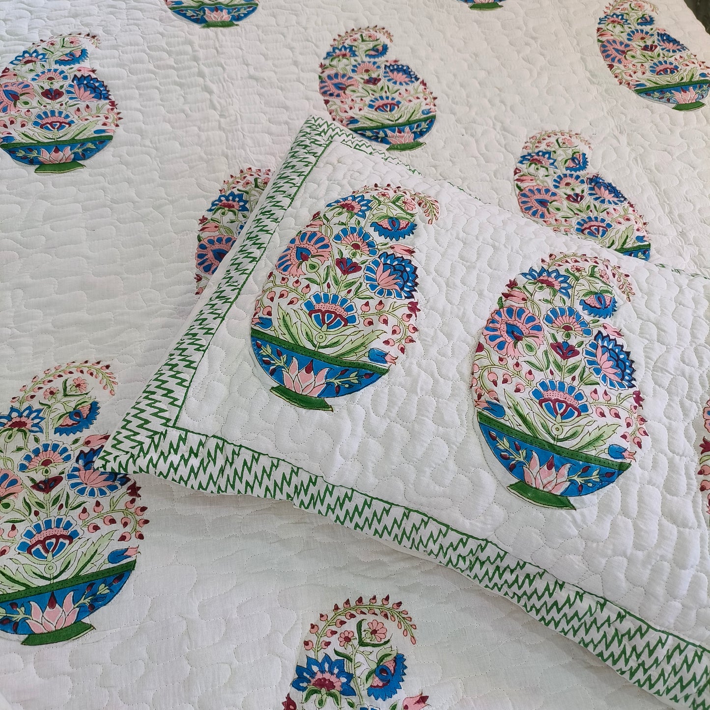 RANG QUILTED BEDCOVER