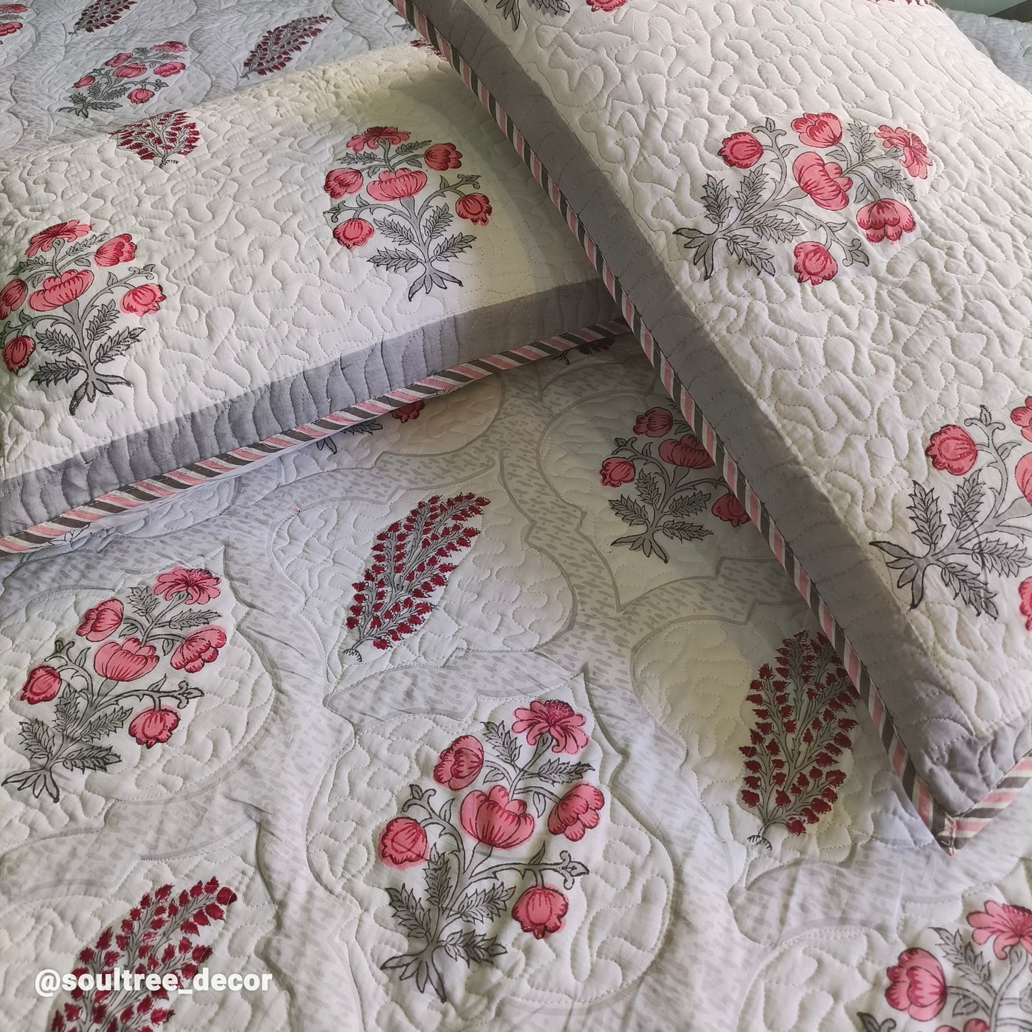 ROSE' QUILTED BEDCOVER