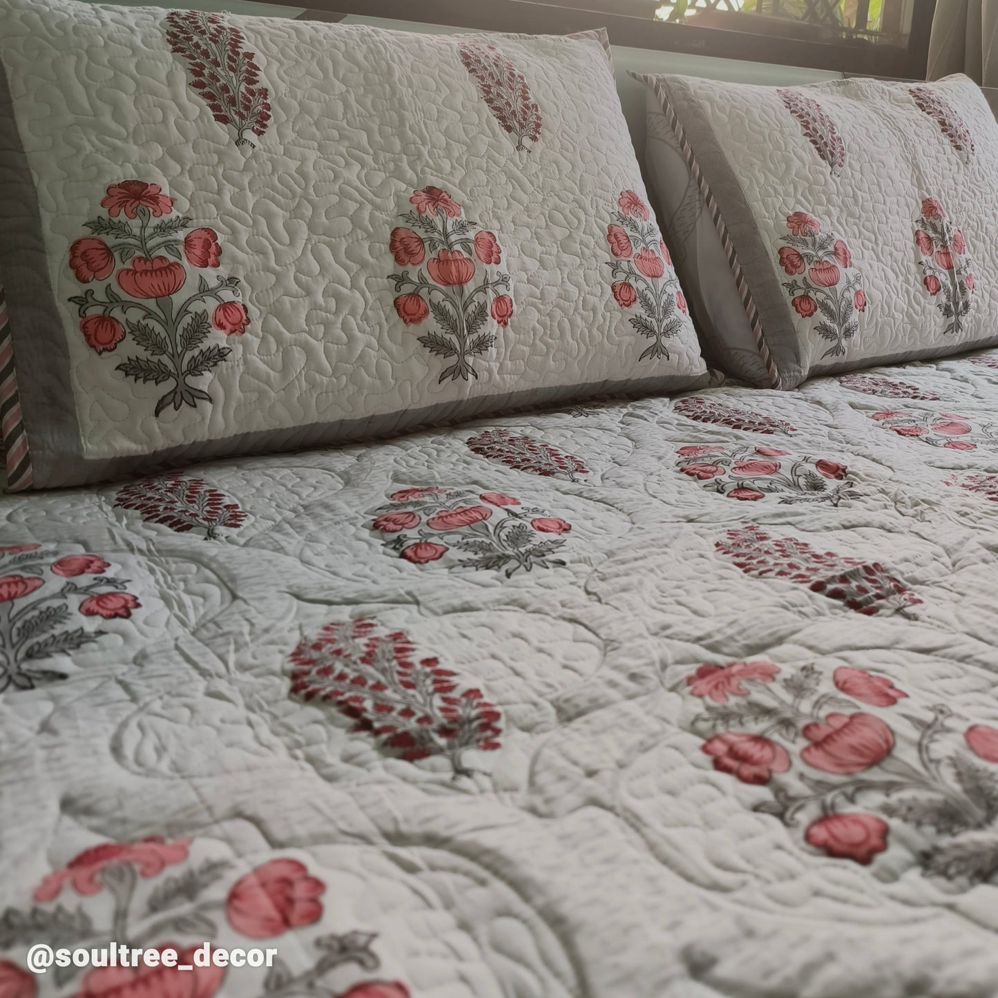 ROSE' QUILTED BEDCOVER