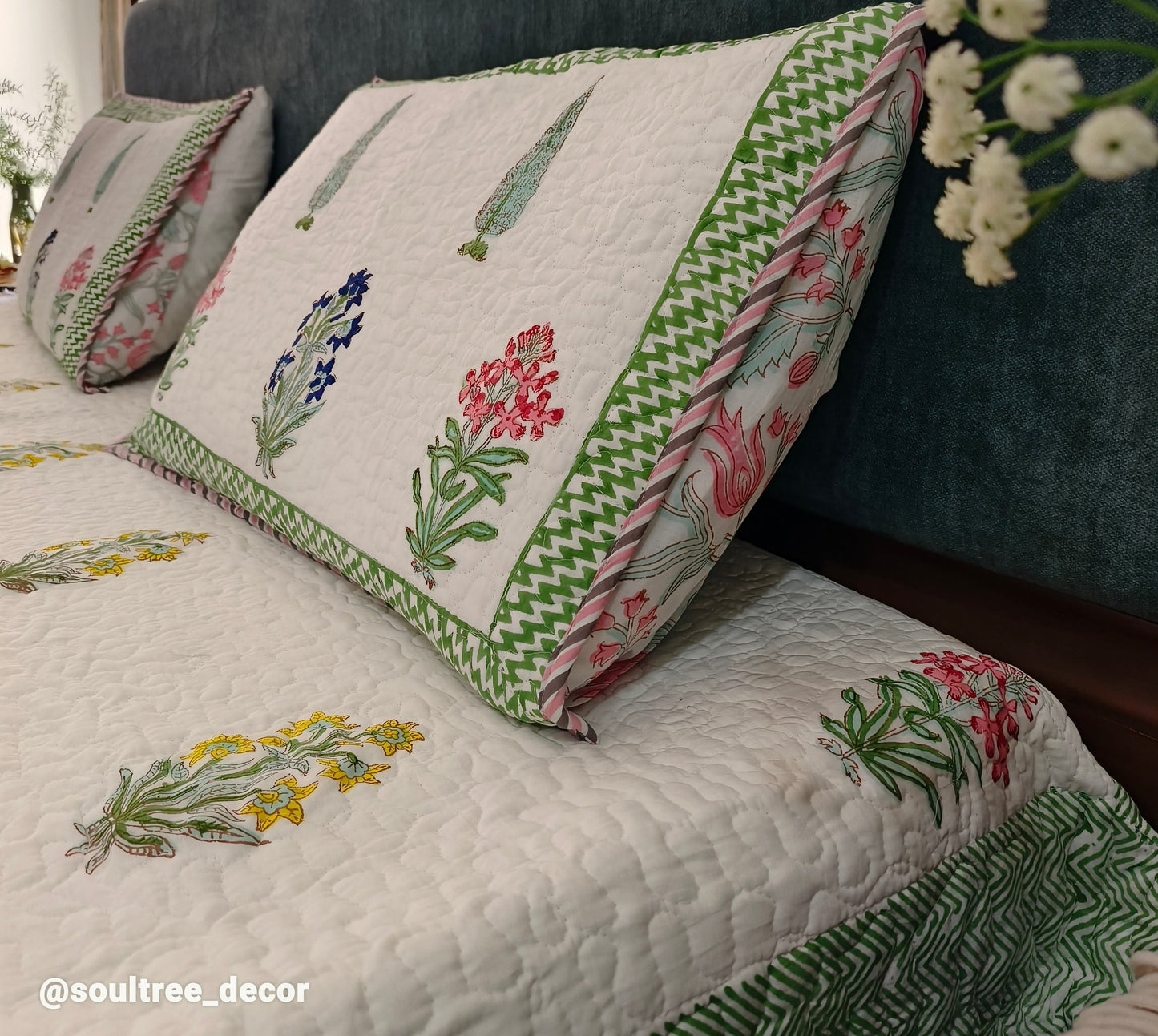 FLORAL QUILTED BEDCOVER