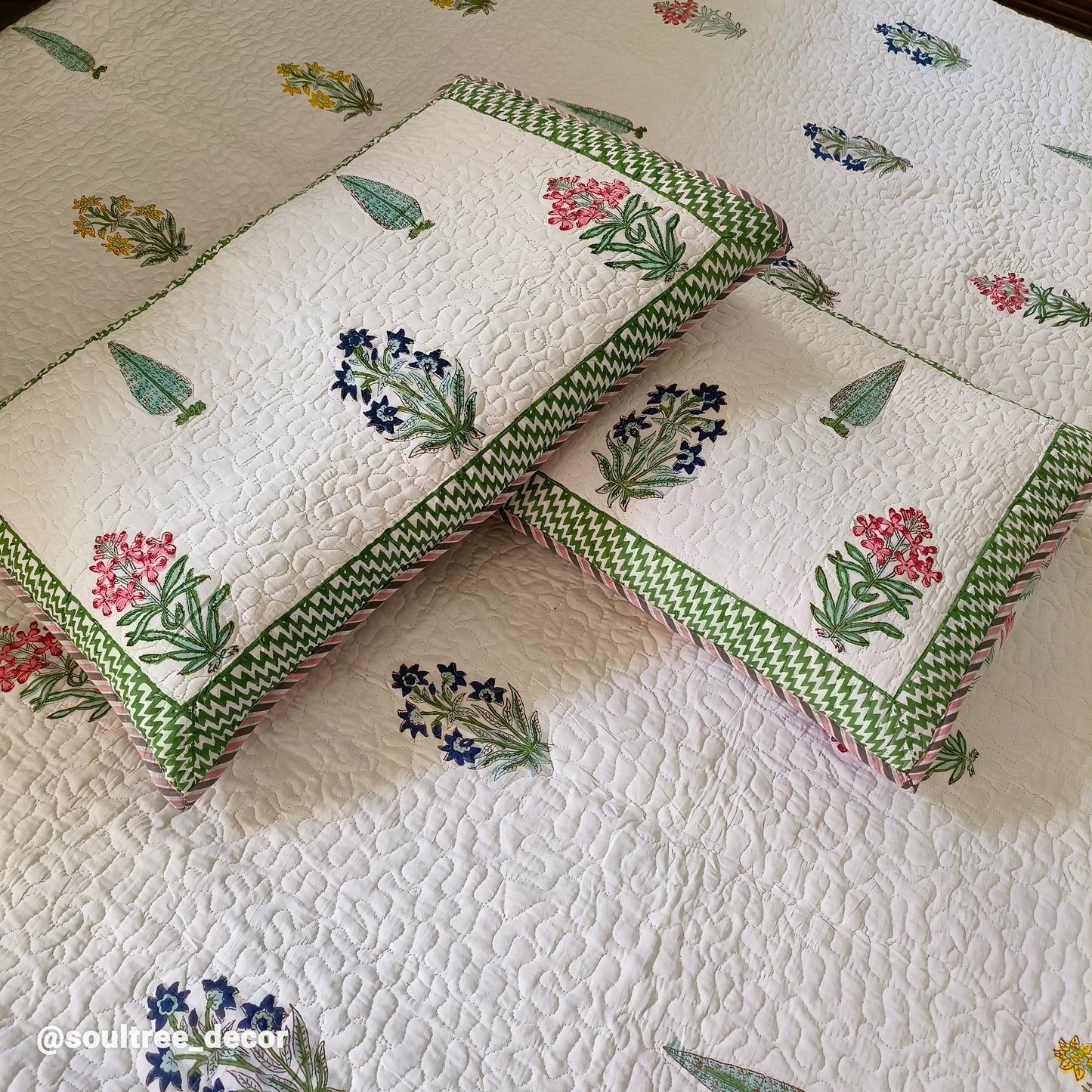 FLORAL QUILTED BEDCOVER