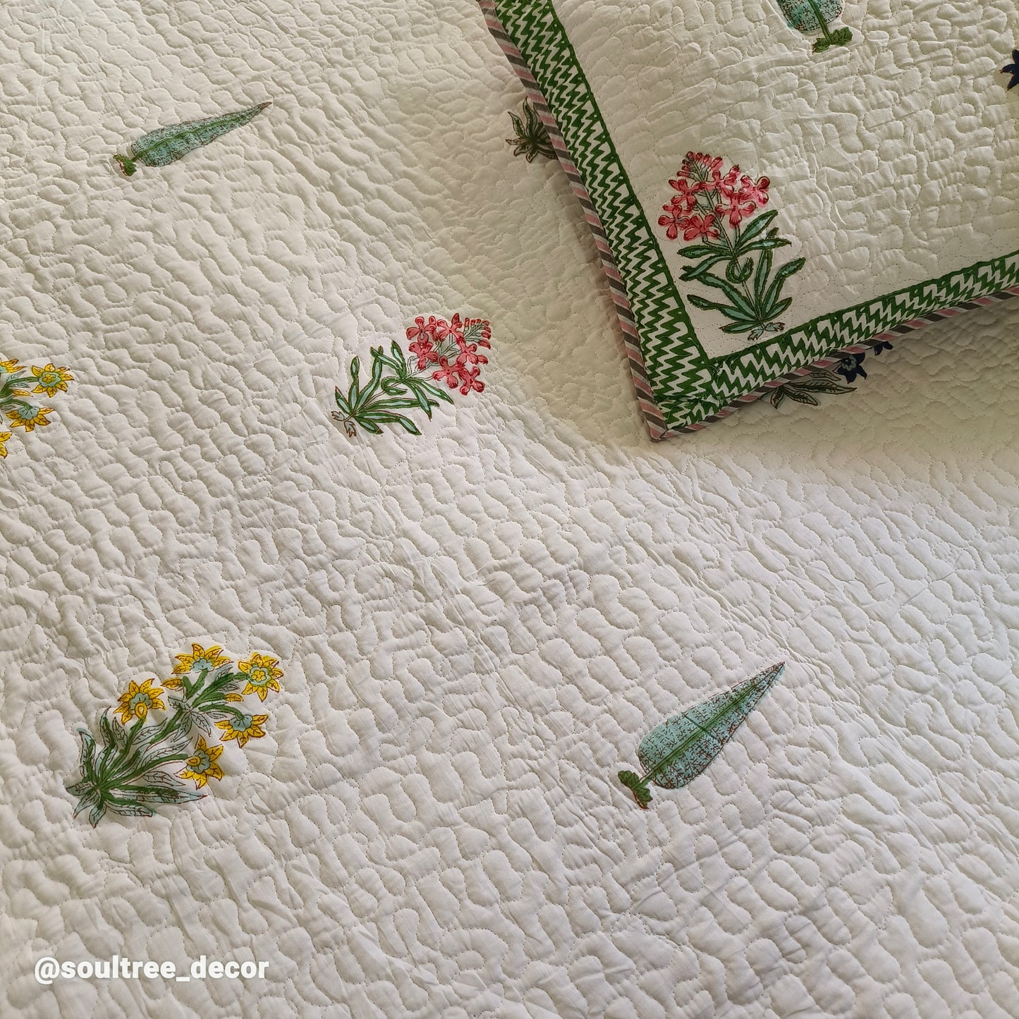 FLORAL QUILTED BEDCOVER